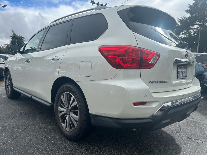 2019 Nissan Pathfinder S photo 4