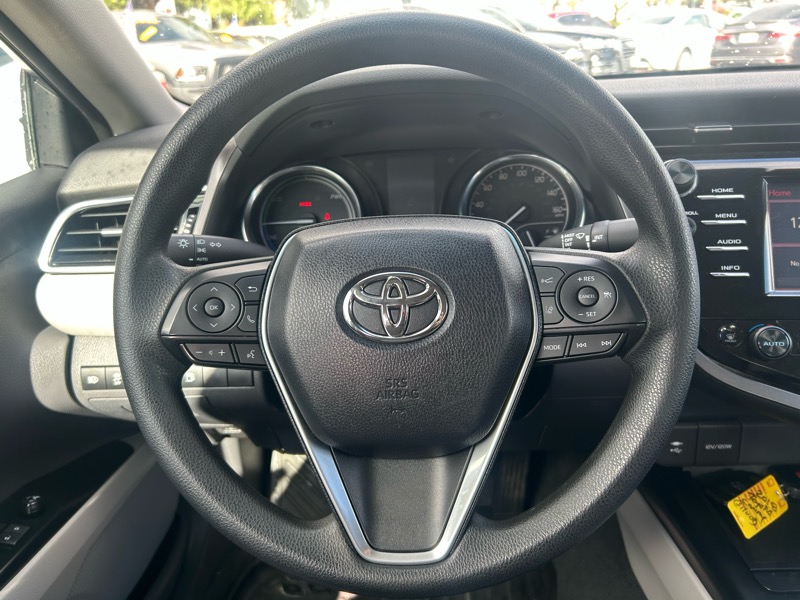 Toyota Camry Hybrid XLE 2018