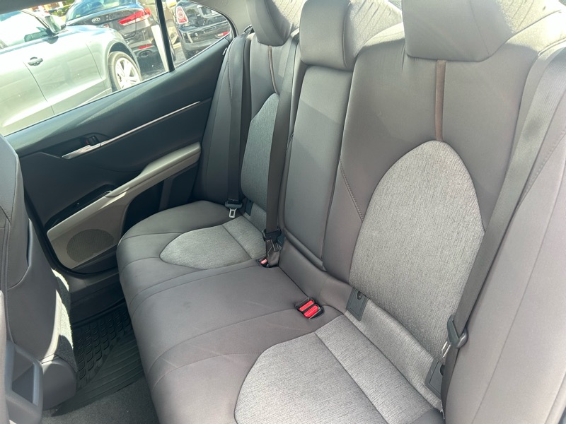 Toyota Camry Hybrid XLE 2018