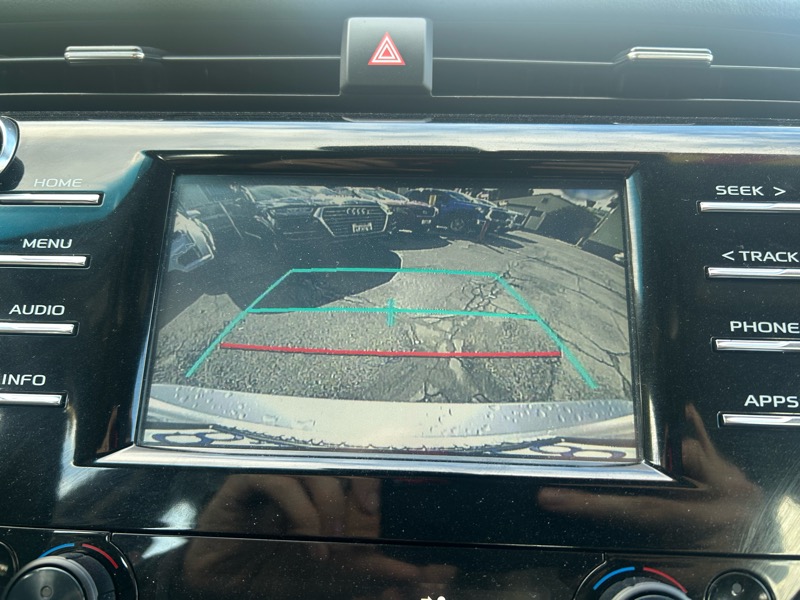 Toyota Camry Hybrid XLE 2018