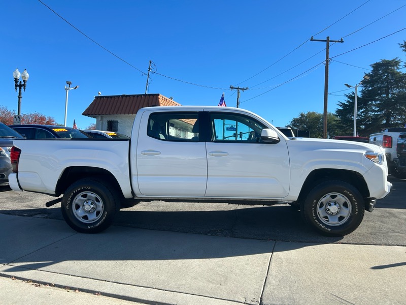 Toyota Tacoma SR5 Double Cab Long Bed I4 6AT 2WD 2018
