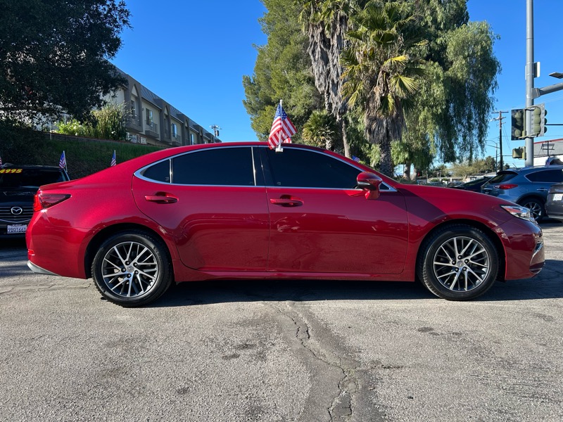 Lexus ES 350 Sedan 2016