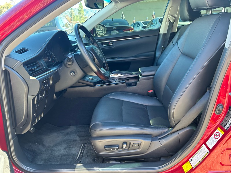 Lexus ES 350 Sedan 2016