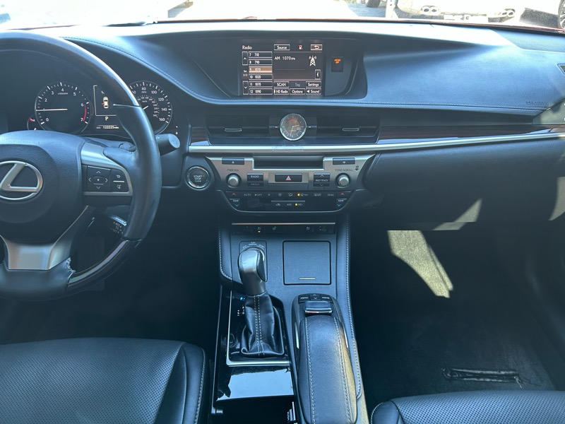 Lexus ES 350 Sedan 2016