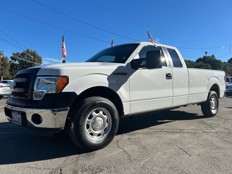 2013 Ford F-150 XLT SuperCab 8-ft. Bed 4WD