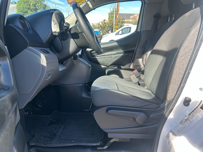 Nissan NV200 SV 2018