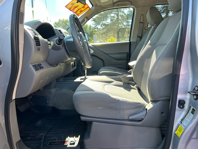 Nissan Frontier S Crew Cab 5AT 2WD 2016