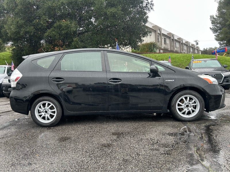 Toyota Prius V Three 2014