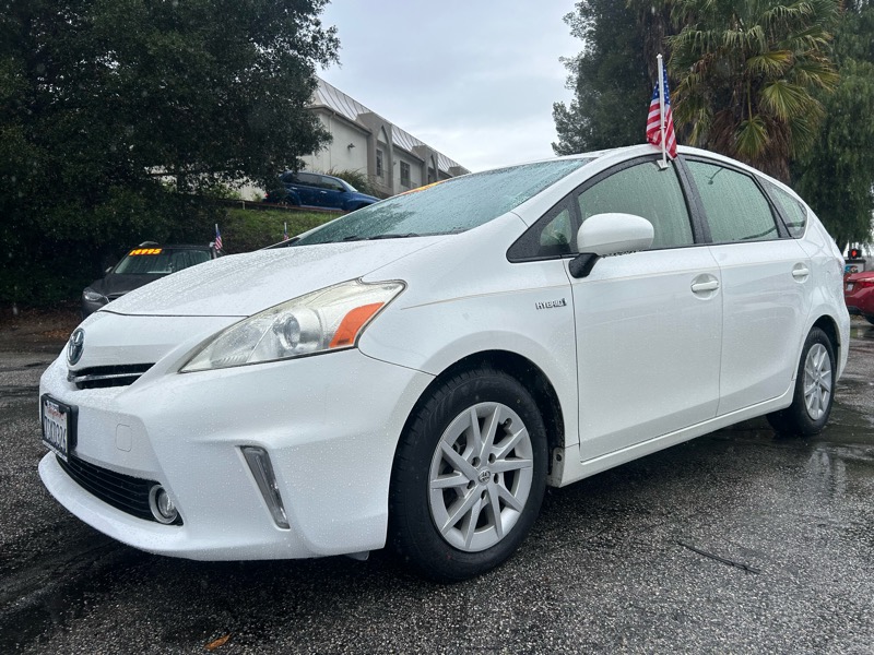 Toyota Prius V Three 2013