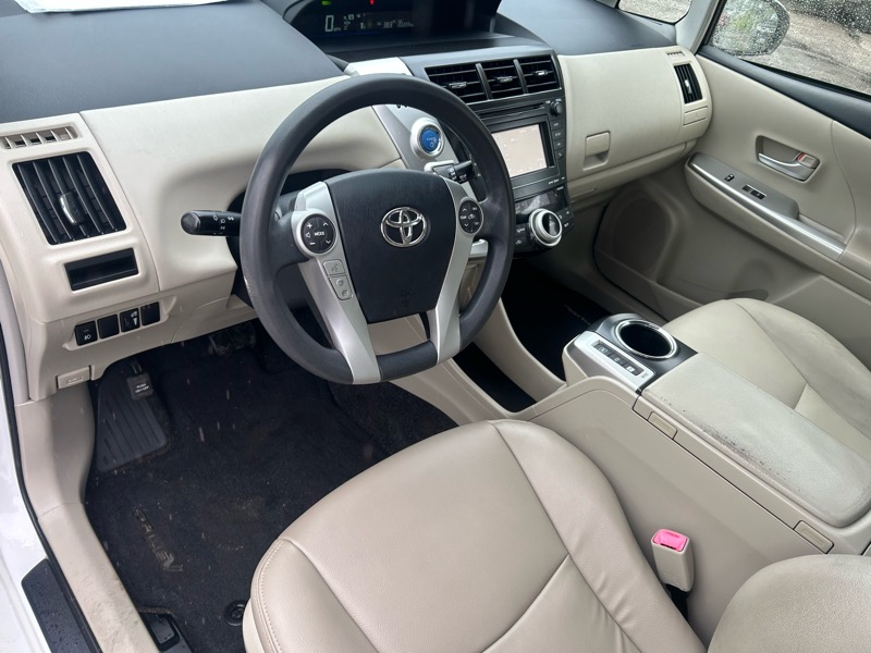 Toyota Prius V Three 2013