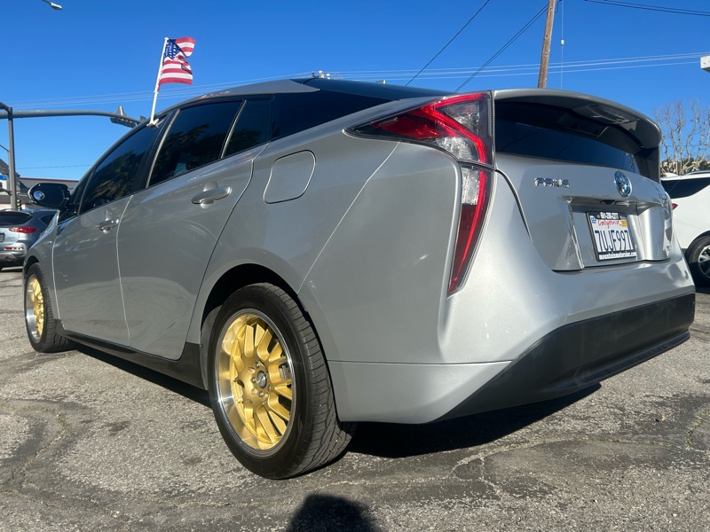 Toyota Prius Two Eco 2016