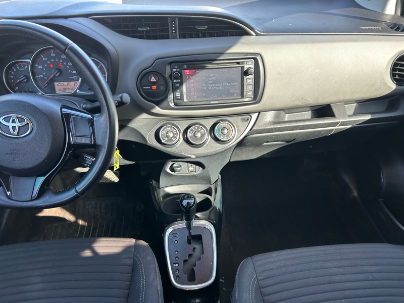 Toyota Yaris LE 5-Door AT 2017