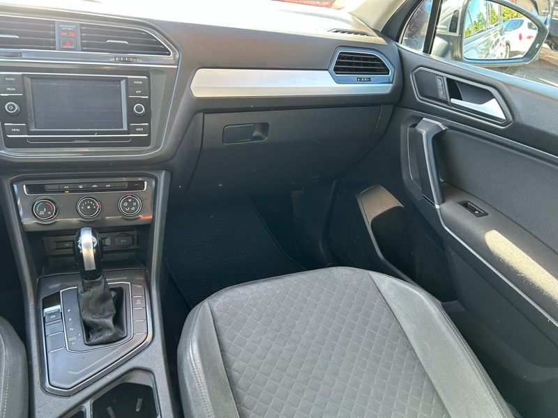 Volkswagen Tiguan S 2020