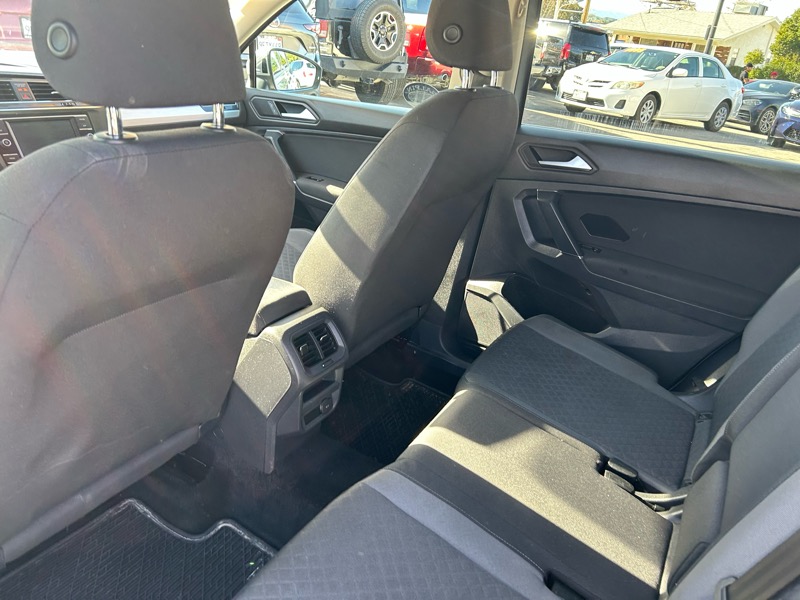 Volkswagen Tiguan S 2020