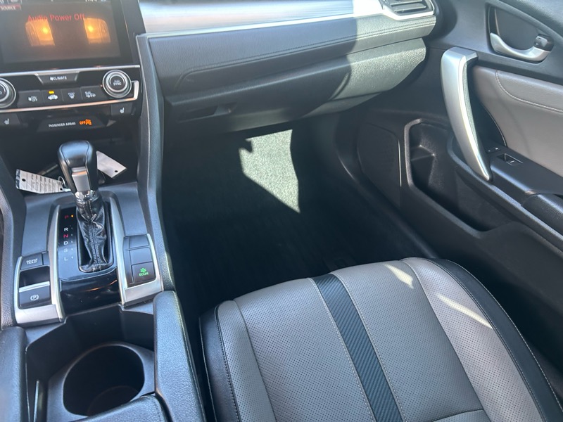 Honda Civic Touring Coupe CVT 2017