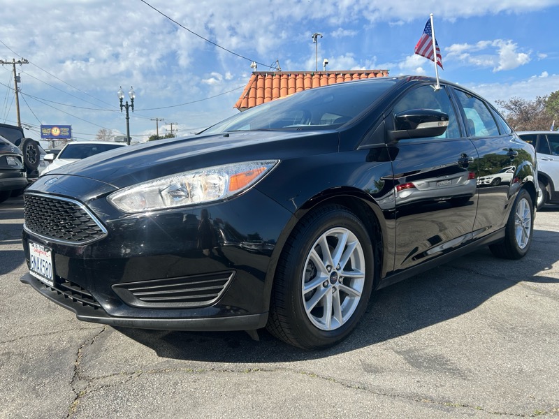 2017 Ford Focus SE Sedan