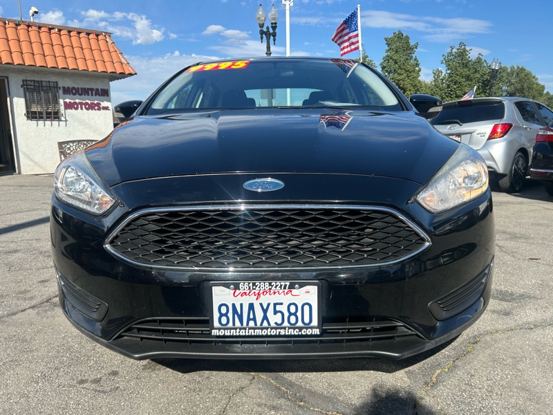 Ford Focus SE Sedan 2017