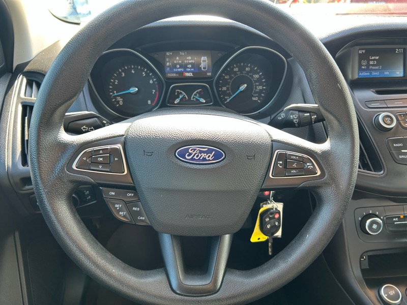 Ford Focus SE Sedan 2017