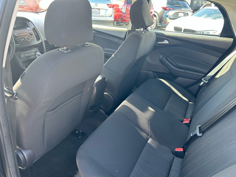 Ford Focus SE Sedan 2017