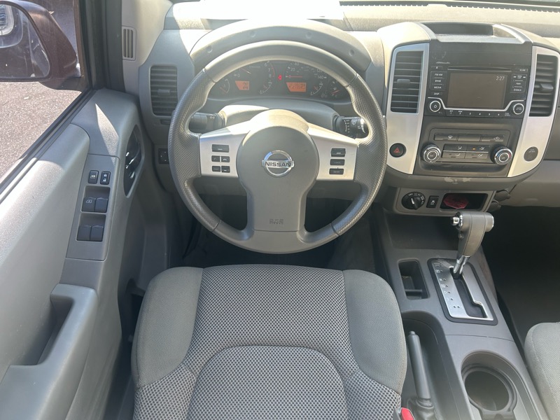 Nissan Frontier SL Crew Cab 5AT 4WD 2015