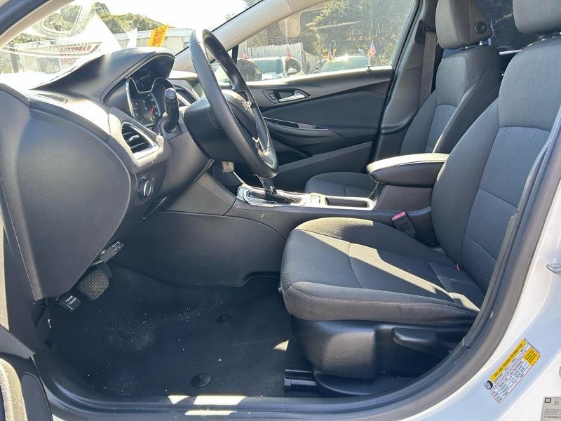 Chevrolet Cruze LS Auto 2017