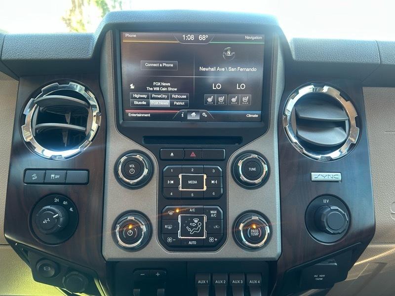 Ford F-250 SD XLT Crew Cab Long Bed 4WD 2015