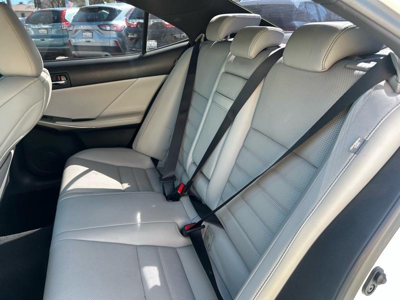 Lexus IS 350 AWD 2015