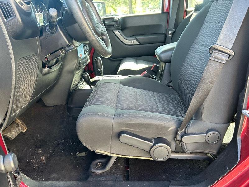 Jeep Wrangler Unlimited Sport 4WD 2012