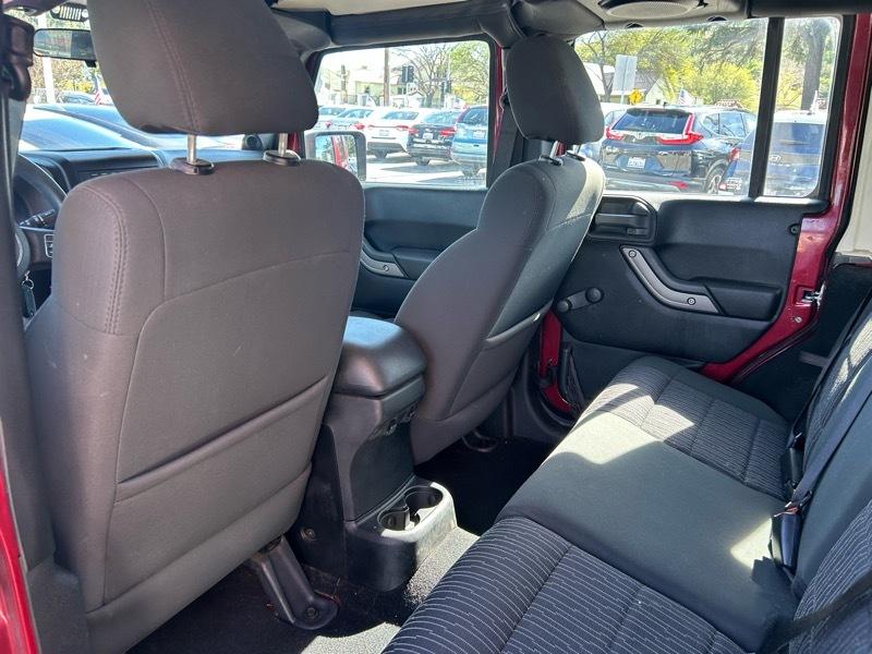 Jeep Wrangler Unlimited Sport 4WD 2012