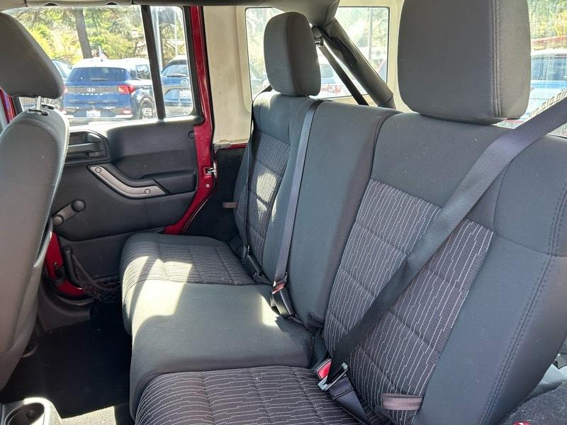 Jeep Wrangler Unlimited Sport 4WD 2012