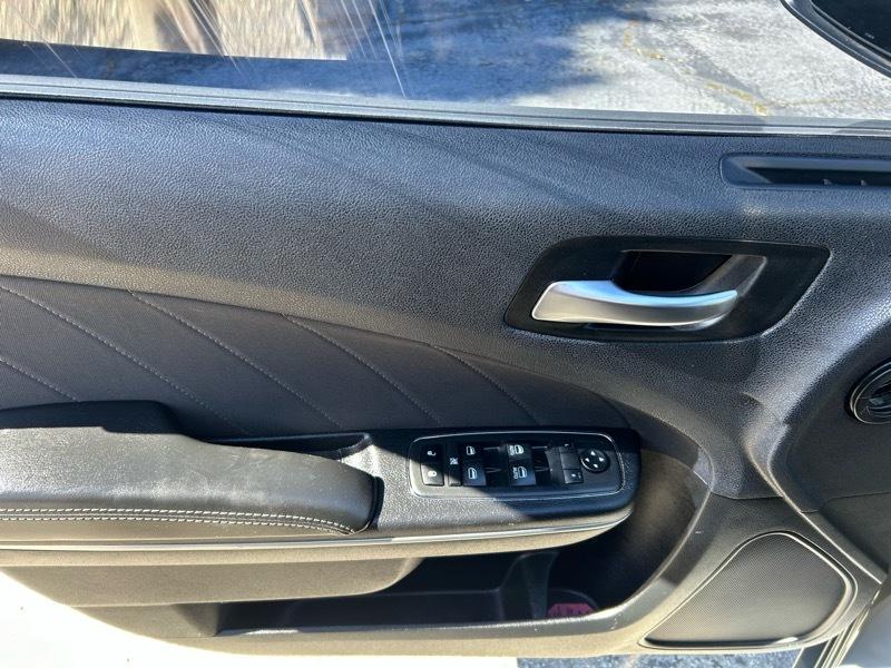 Dodge Charger SXT 2019