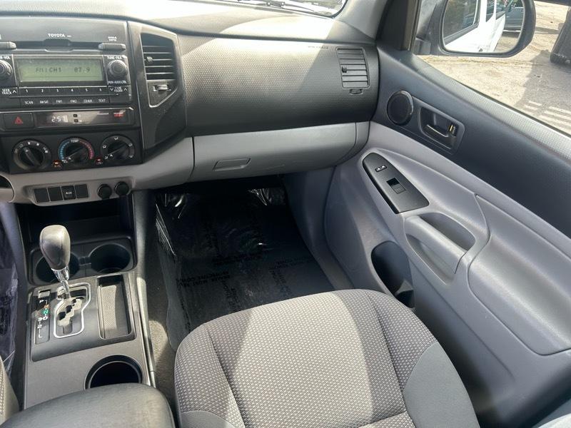 Toyota Tacoma Access Cab Auto 2WD 2012
