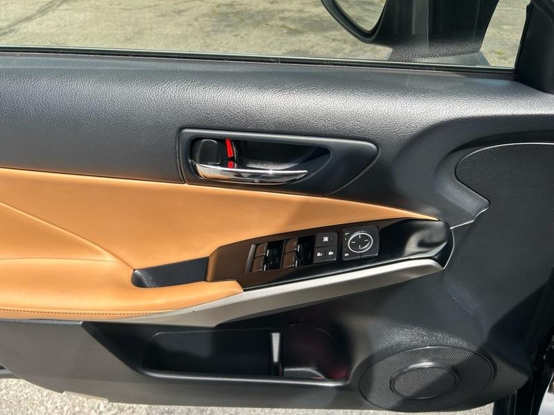 Lexus IS 250 RWD 2014