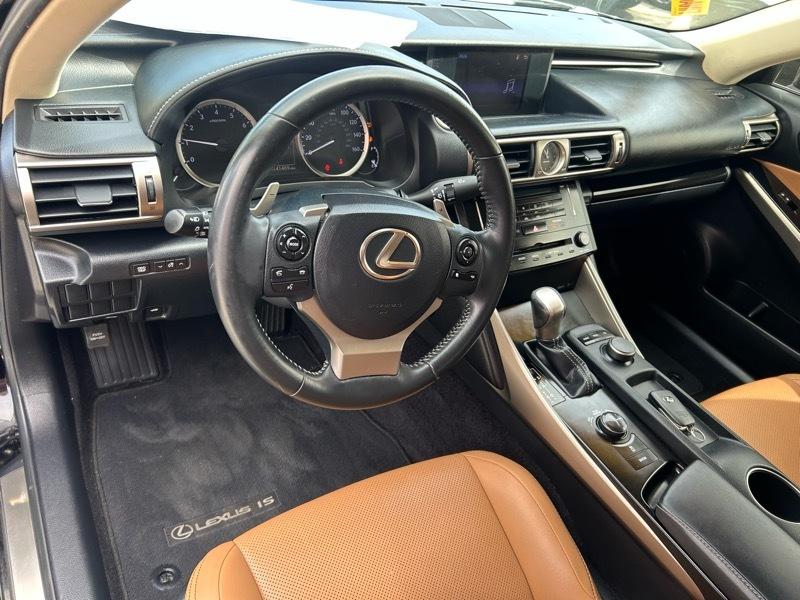 Lexus IS 250 RWD 2014