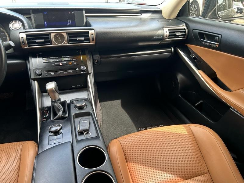 Lexus IS 250 RWD 2014