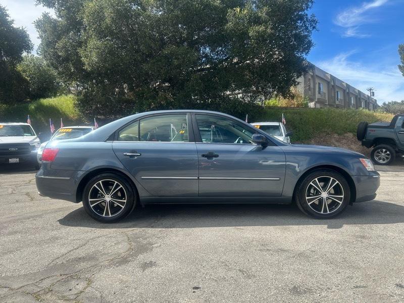 Hyundai Sonata SE V6 2010