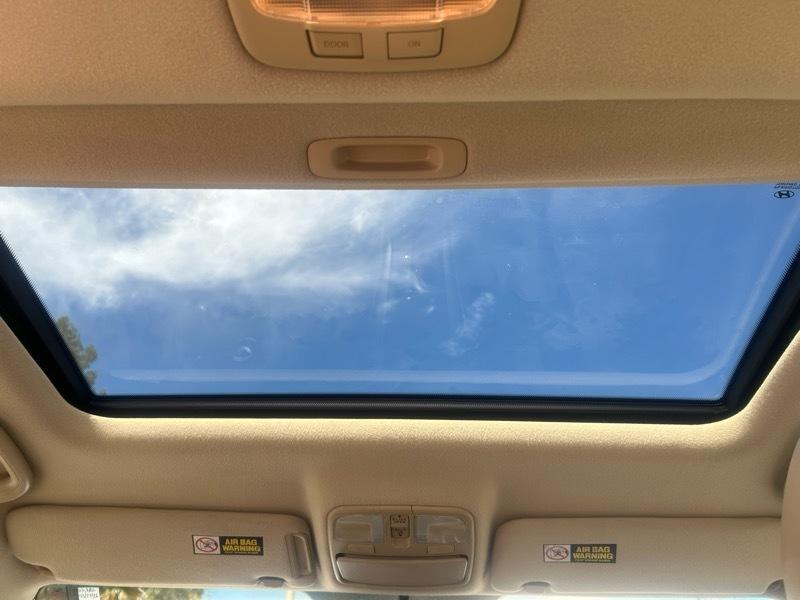 Hyundai Sonata SE V6 2010