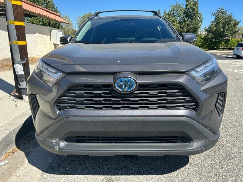 Toyota RAV4 Hybrid XLE 2024