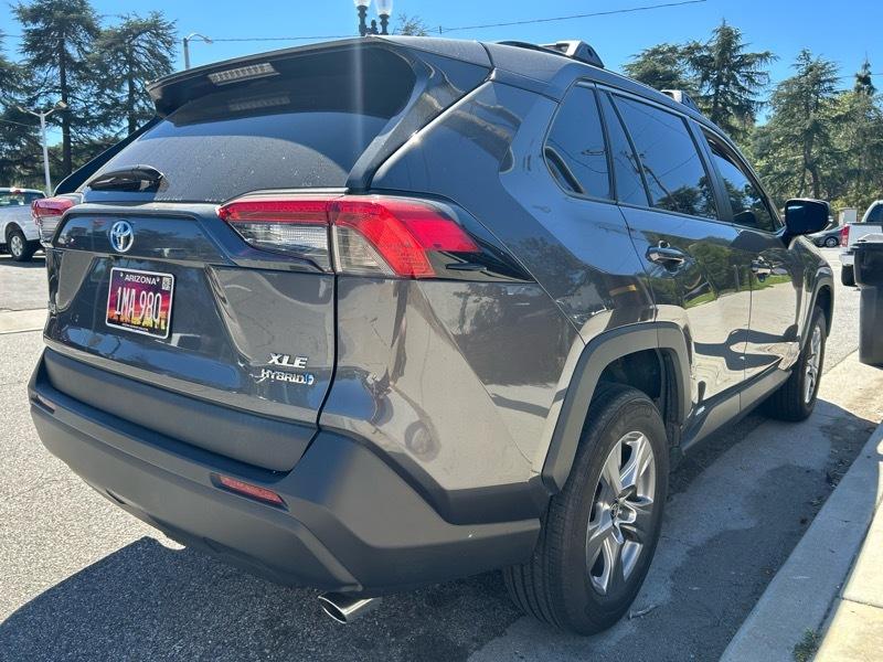 Toyota RAV4 Hybrid XLE 2024
