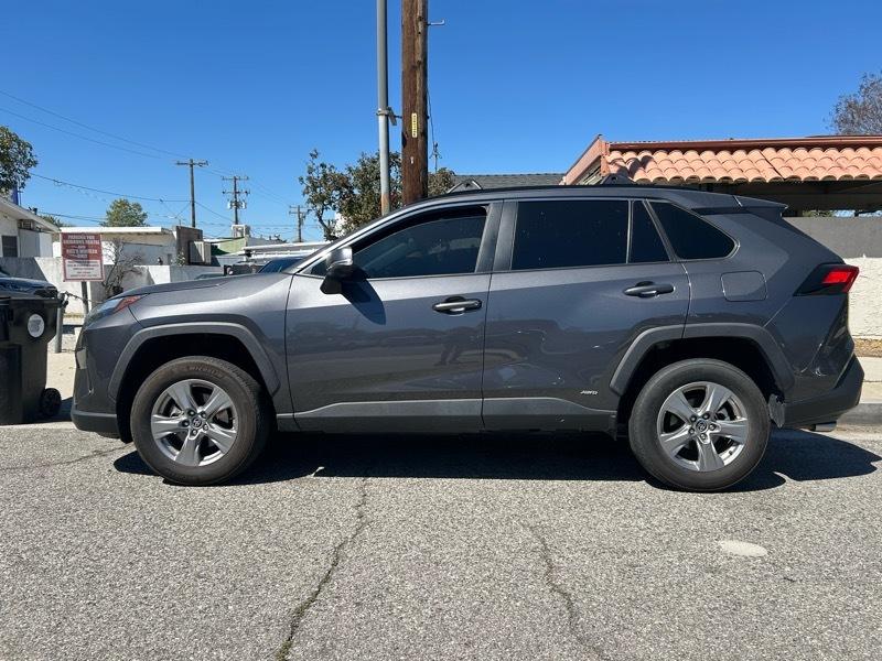 Toyota RAV4 Hybrid XLE 2024