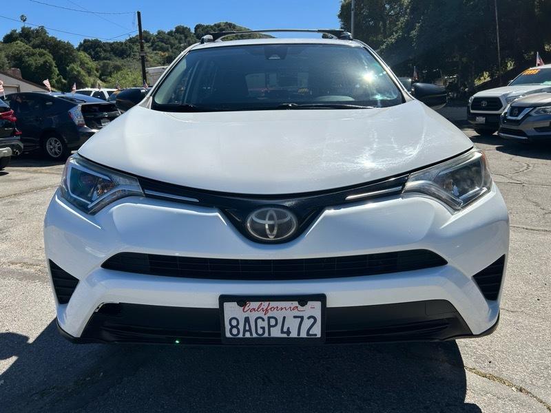 Toyota RAV4 LE AWD 2017