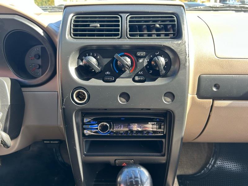 Nissan Frontier XE-V6 Crew Cab 2WD 2003