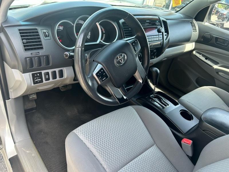 Toyota Tacoma Double Cab Auto 2WD 2012