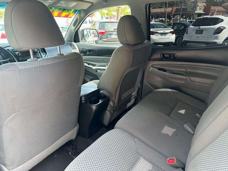 Toyota Tacoma Double Cab Auto 2WD 2012