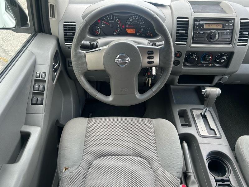 Nissan Frontier LE Crew Cab 2WD 2008