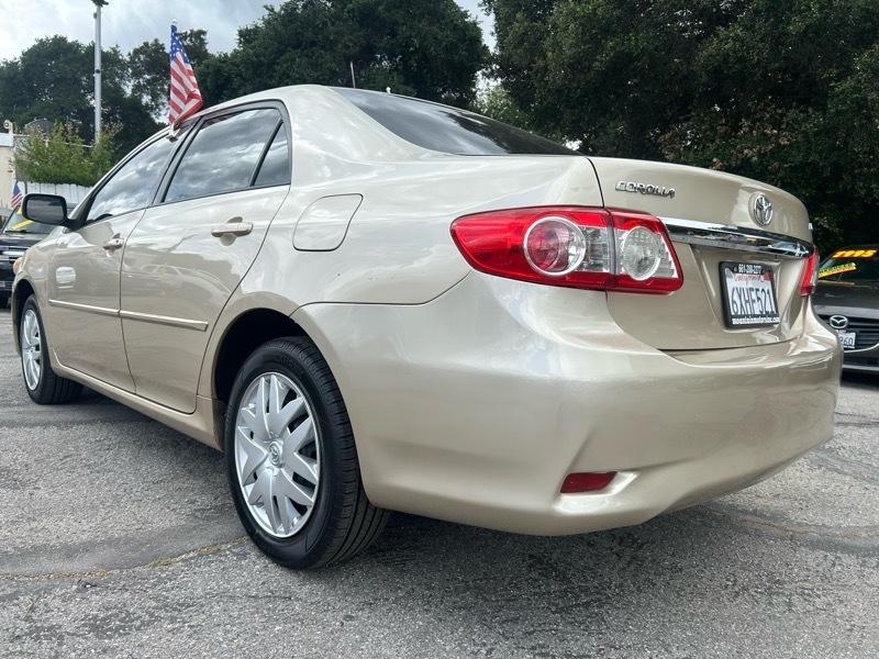 Toyota Corolla S 4-Speed AT 2012