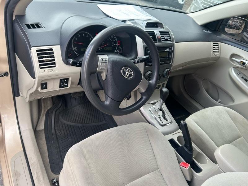 Toyota Corolla S 4-Speed AT 2012