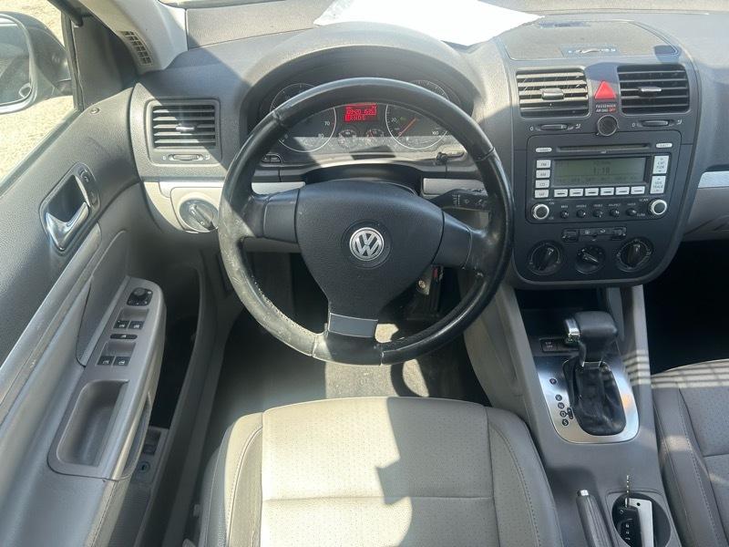 Volkswagen Jetta SE PZEV 2009