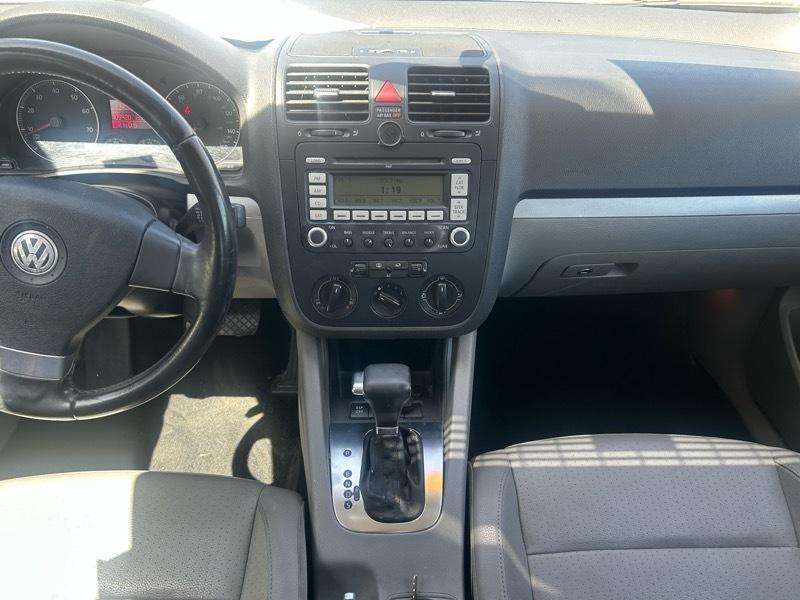 Volkswagen Jetta SE PZEV 2009