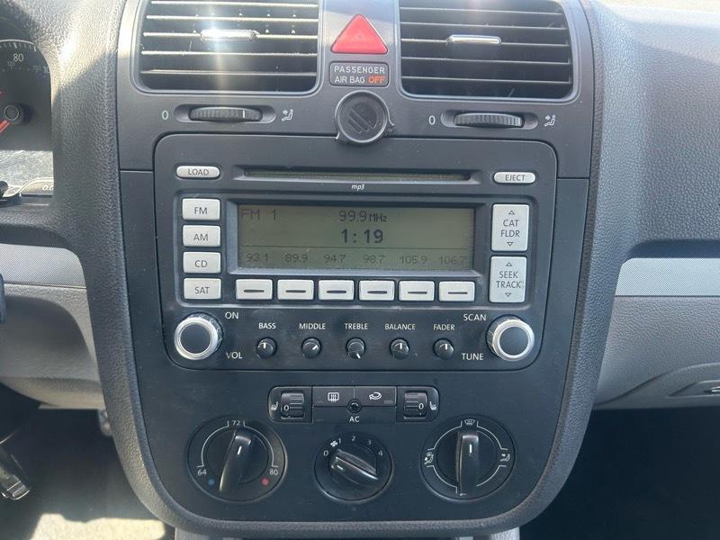 Volkswagen Jetta SE PZEV 2009